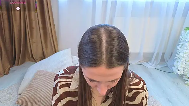 Kira mindnes online show from February 1, 5:50 am