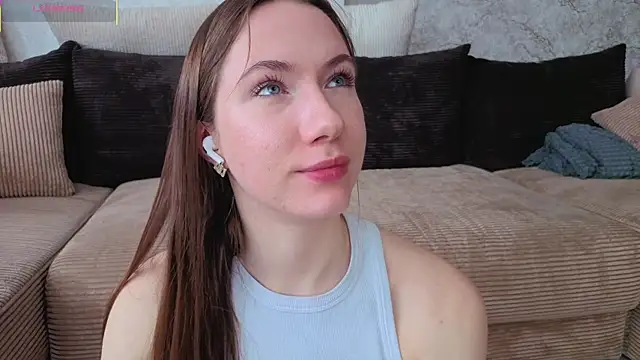 Kira mindnes online show from April 24, 6:16 am