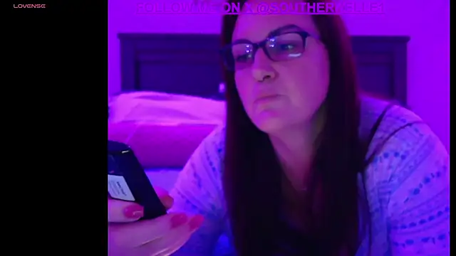 SouthernElle1 online show from September 30, 12:48 am