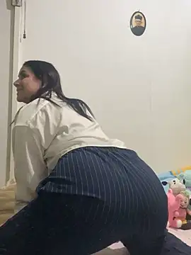 roldanmary online show from October 22, 2:45 am