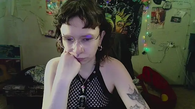 Snapshot of Lil_foxxx chatting on July 27, 9:38 am Lil foxxx online show from July 27, 9:38 am
