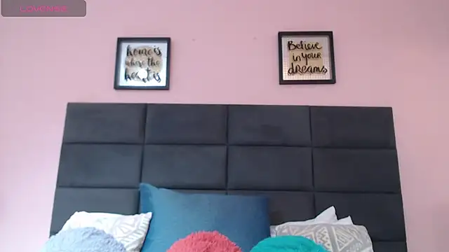 SophiaQueens online show from September 20, 7:59 pm