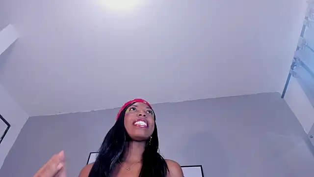 Snapshot of Coral_w10 chatting on July 3, 12:22 pm Coral w10 online show from July 3, 12:22 pm