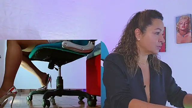 weet Evans    online show from November 21, 3:05 am