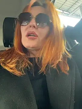 emlana online show from April 21, 10:10 am