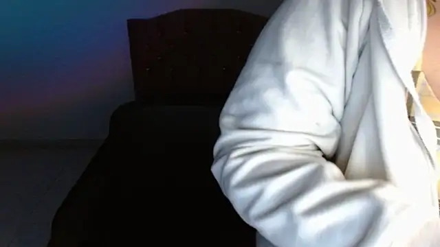 ISABELLA1609 online show from March 21, 9:01 pm