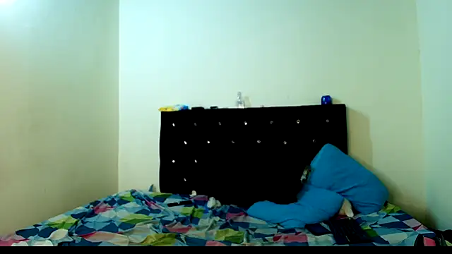 Kymberlyandlucas2 online show from September 11, 4:12 am