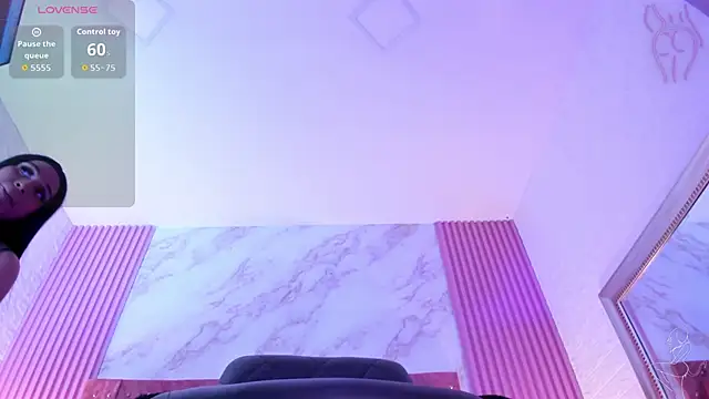 Snapshot of goldilockss15 chatting on September 28, 3:23 am goldilockss15 online show from September 28, 3:23 am