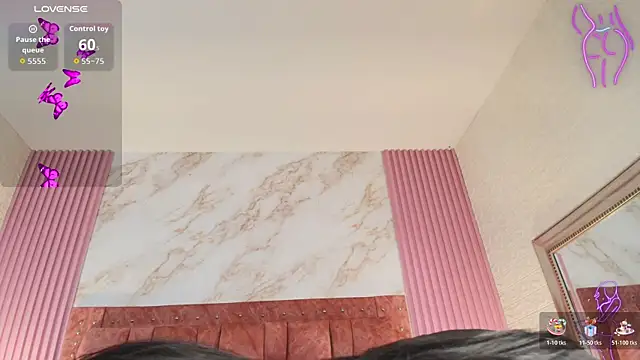 Snapshot of goldilockss15 chatting on November 15, 3:15 am goldilockss15 online show from November 15, 3:15 am