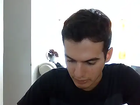 Snapshot of Thiagobb7 chatting on September 20, 9:49 pm Thiagobb7 online show from September 20, 9:49 pm