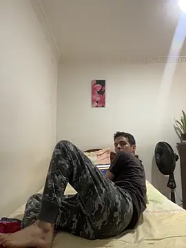 Snapshot of Thiagobb7 chatting on September 30, 10:04 pm Thiagobb7 online show from September 30, 10:04 pm