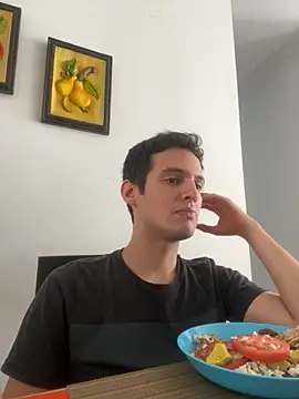 Snapshot of Thiagobb7 chatting on October 20, 8:20 pm Thiagobb7 online show from October 20, 8:20 pm