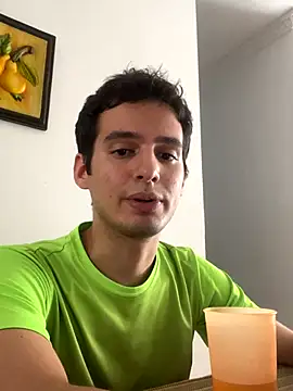 Snapshot of Thiagobb7 chatting on October 31, 6:31 pm Thiagobb7 online show from October 31, 6:31 pm