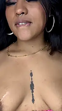 bella warzon online show from April 17, 2:58 am