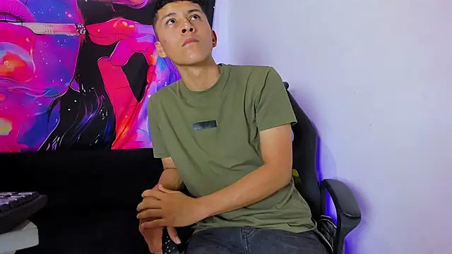 MAXXY CUTE online show from March 13, 5:07 pm