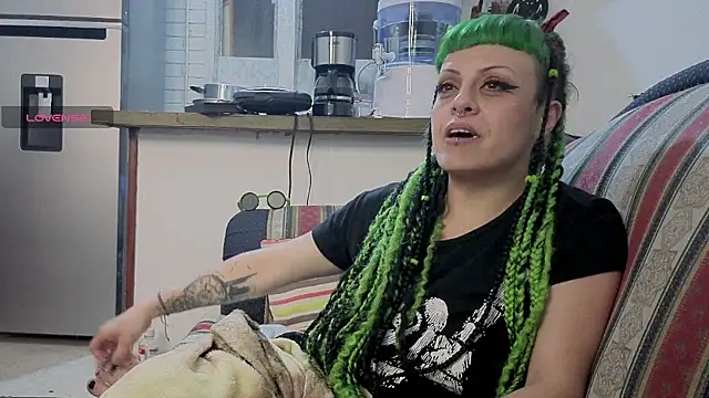 freyaa sorcerees online show from October 20, 2:45 am