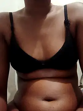 Snapshot of naughtyreva chatting on March 19, 6:44 pm naughtyreva online show from March 19, 6:44 pm