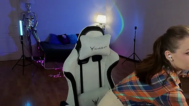 Snapshot of monicaerotic chatting on March 13, 11:38 pm monicaerotic online show from March 13, 11:38 pm