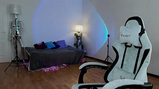 Snapshot of monicaerotic chatting on March 19, 2:48 am monicaerotic online show from March 19, 2:48 am