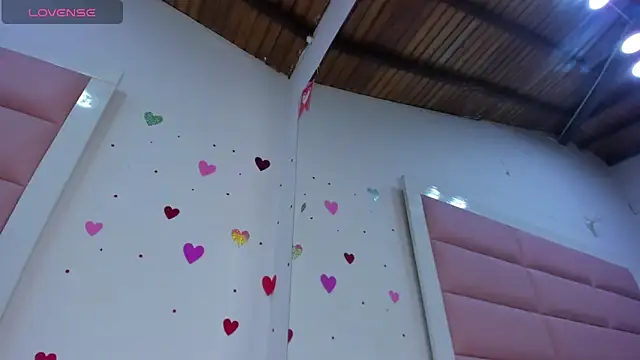 Snapshot of viioletta_18 chatting on September 11, 12:16 pm viioletta 18 online show from September 11, 12:16 pm