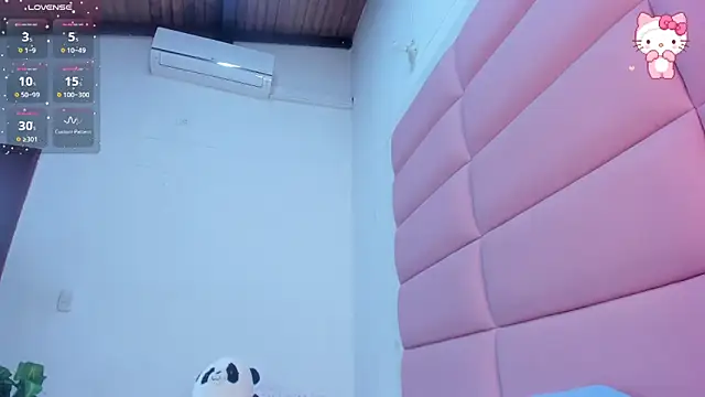 Snapshot of viioletta_18 chatting on September 19, 12:28 pm viioletta 18 online show from September 19, 12:28 pm