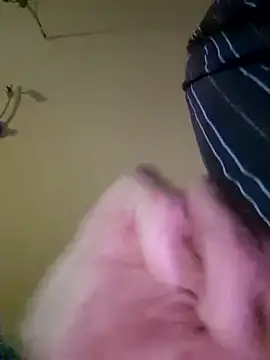 Smokeym123 online show from March 6, 5:42 pm