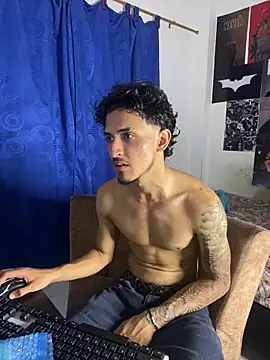 Snapshot of Zayn_kane chatting on November 13, 3:27 am Zayn kane online show from November 13, 3:27 am