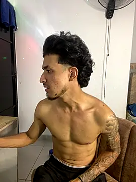 Snapshot of Zayn_kane chatting on November 23, 5:35 pm Zayn kane online show from November 23, 5:35 pm