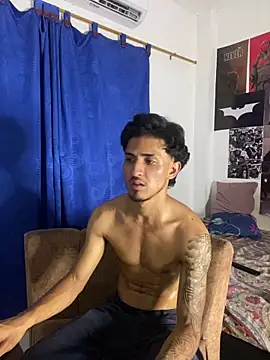 Snapshot of Zayn_kane chatting on November 28, 3:53 am Zayn kane online show from November 28, 3:53 am