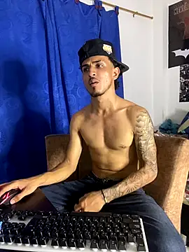 Snapshot of Zayn_kane chatting on November 28, 10:23 pm Zayn kane online show from November 28, 10:23 pm