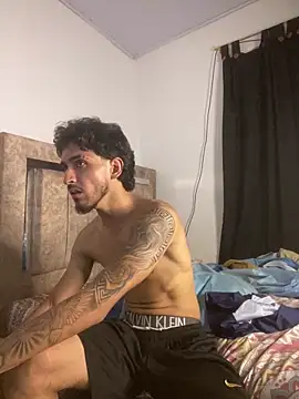 Snapshot of Zayn_kane chatting on May 3, 2:06 am Zayn kane online show from May 3, 2:06 am