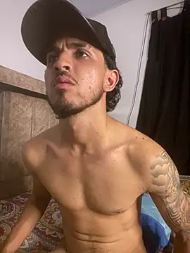 Snapshot of Zayn_kane chatting on May 19, 1:56 am Zayn kane online show from May 19, 1:56 am