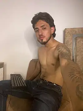 Snapshot of Zayn_kane chatting on May 31, 7:37 pm Zayn kane online show from May 31, 7:37 pm