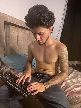 Snapshot of Zayn_kane chatting on June 6, 4:17 am Zayn kane online show from June 6, 4:17 am