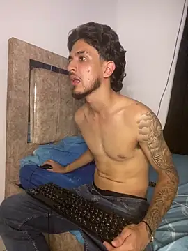 Snapshot of Zayn_kane chatting on June 18, 9:19 pm Zayn kane online show from June 18, 9:19 pm