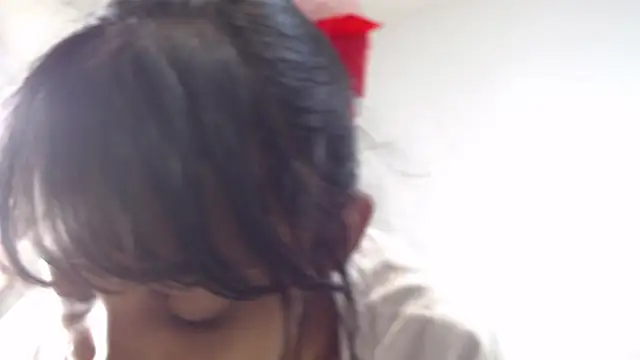 Snapshot of willow_smitt chatting on April 29, 1:26 pm willow smitt online show from April 29, 1:26 pm