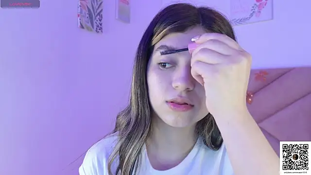 Snapshot of eva_sin18 chatting on October 23, 11:14 pm eva sin18 online show from October 23, 11:14 pm