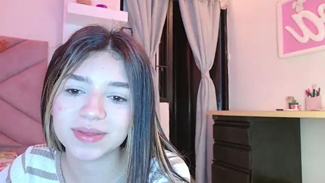 Snapshot of eva_sin18 chatting on November 28, 11:07 pm eva sin18 online show from November 28, 11:07 pm