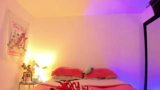 Alessamoth online show from December 22, 9:56 pm