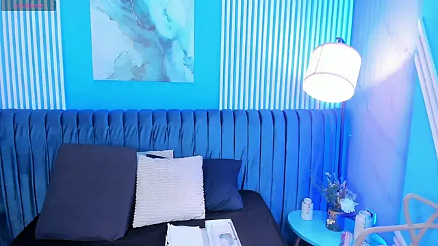 roxy hell online show from October 25, 12:34 pm