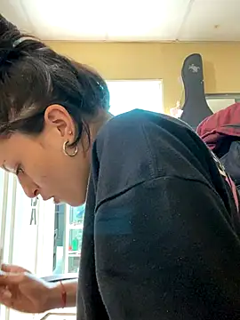 val zx online show from October 16, 5:25 pm