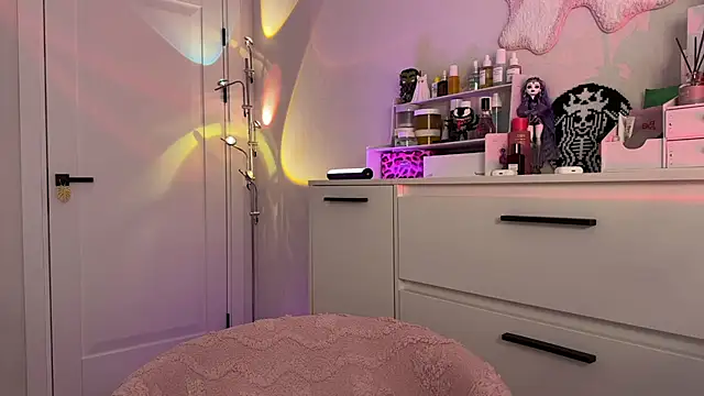 Anna Six online show from March 8, 2:59 am