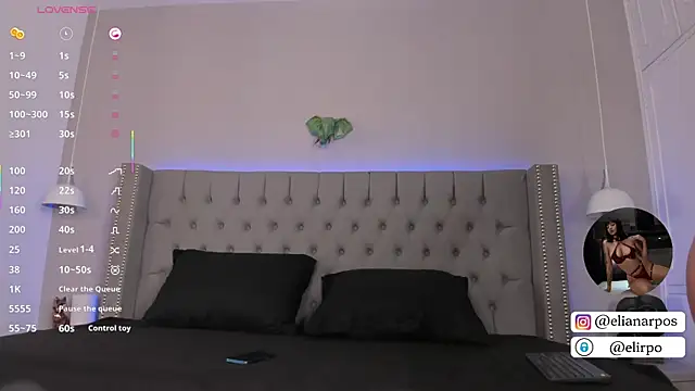 Emiliana Rios online show from October 2, 3:35 am