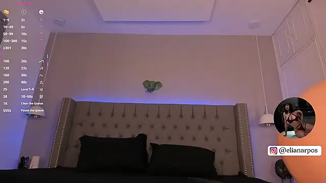 Emiliana Rios online show from October 30, 4:03 am