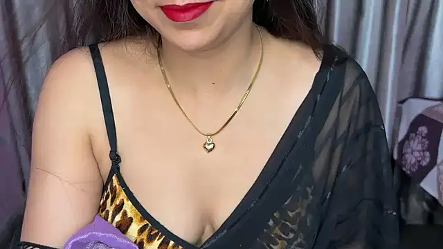 Eeraa  online show from April 22, 1:52 am