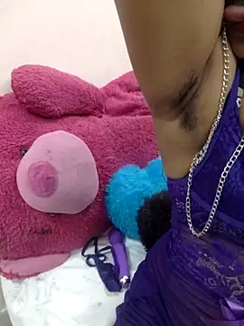 priya 00143 online show from April 13, 6:13 pm