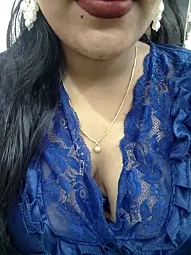 priya 00143 online show from April 18, 6:01 pm