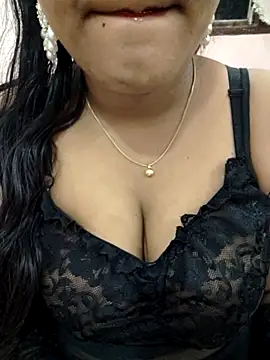 priya 00143 online show from May 8, 5:07 pm