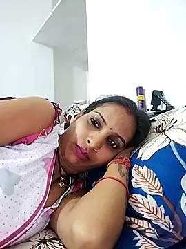 Snapshot of Hotty-Nidhi chatting on March 17, 5:38 pm Hotty-Nidhi online show from March 17, 5:38 pm
