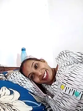 Snapshot of Hotty-Nidhi chatting on March 18, 10:46 am Hotty-Nidhi online show from March 18, 10:46 am